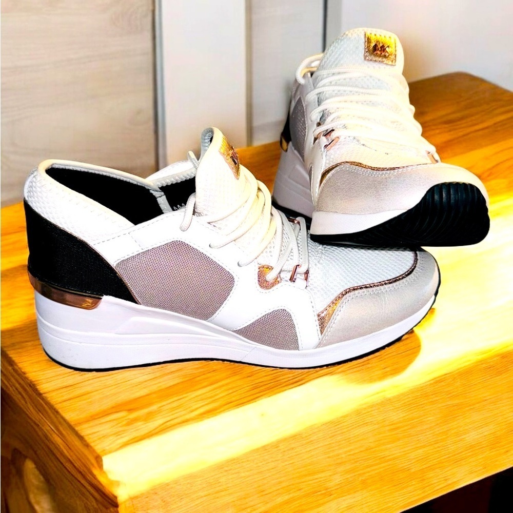 Michael Kors Liv Trainer Women's MK Cream Multi Wedge Sneakers Size 9.5 EUC